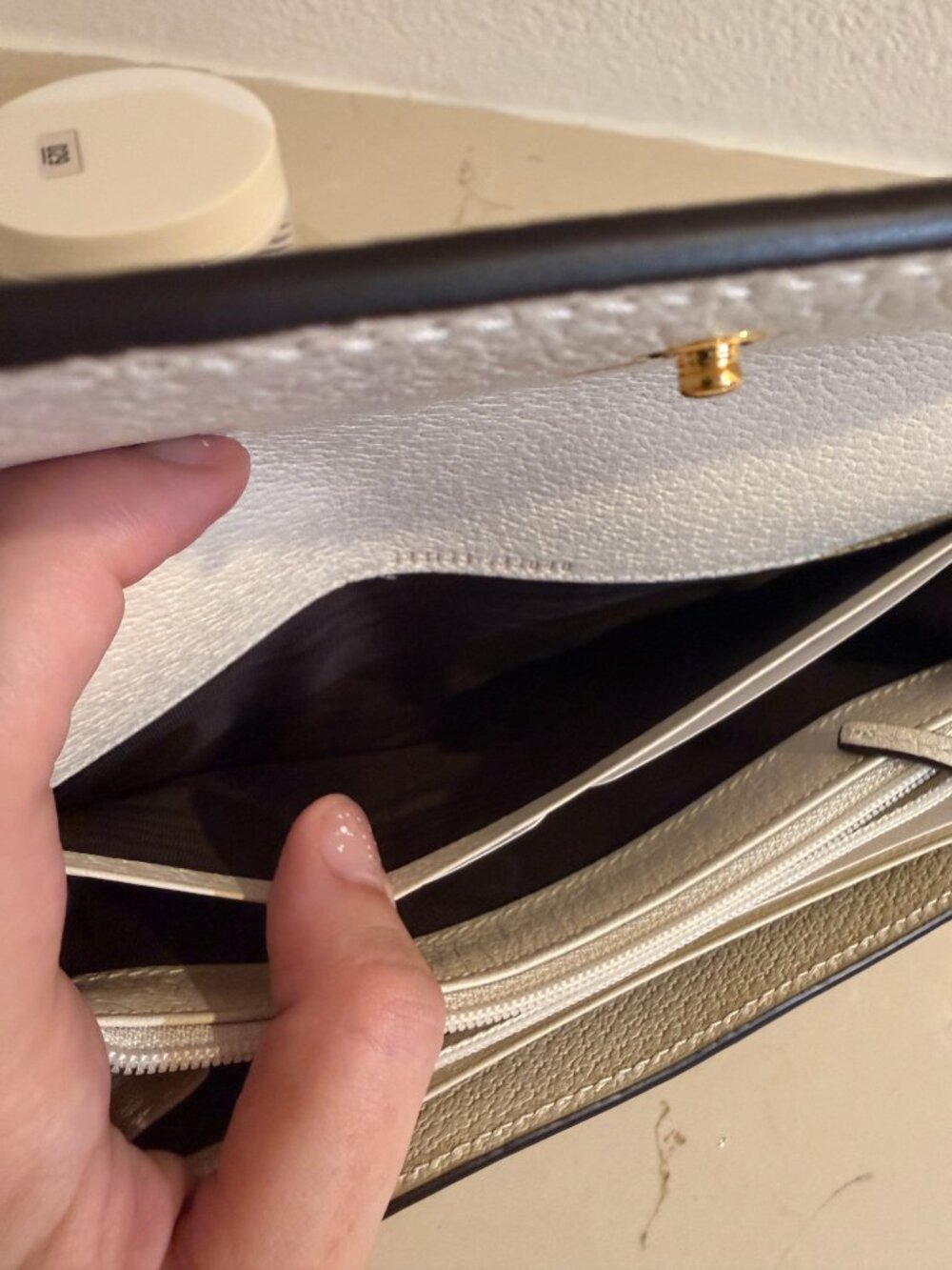 Gucci Floral GG Supreme Wallet with Green-Red Web and White Trim - Picture 12 of 16